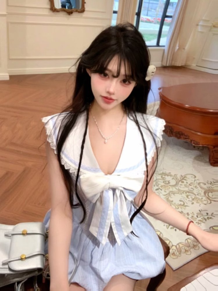 甘いミニスカート女性夏の新しいスリムなデザイン感の衝突色のステッチ海軍の襟の蝶ネクタイワンピース