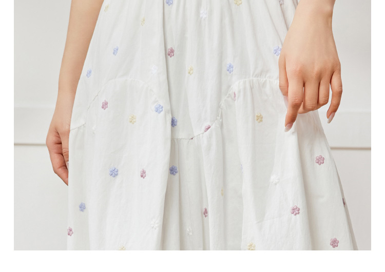 2025 夏の新しいファッション波点半身スカート女性の中で長い腰が痩せている白いスカート